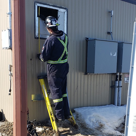 Journeyman Gas Fitter installing BARD Unit on MCC room